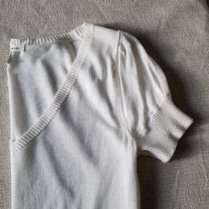 Banana Republic v-neck short sleeved sweater